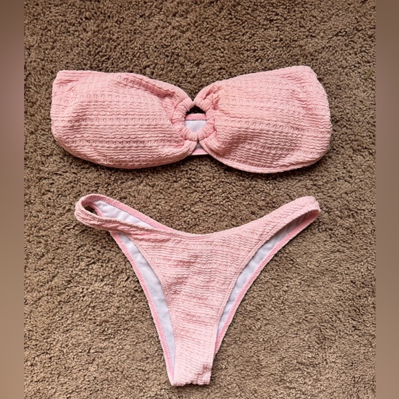 Bikini Set - Picture 1 of 1